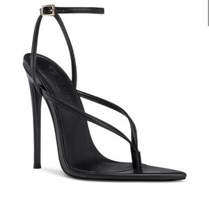 Femme LA Effie black sandals size 39